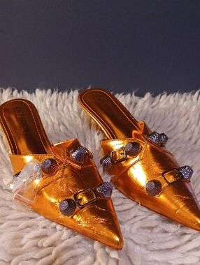 Cape Robbin Copper Heels